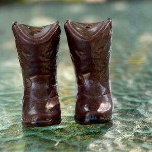 Western Cowboy boots Salt & Pepper Shakers